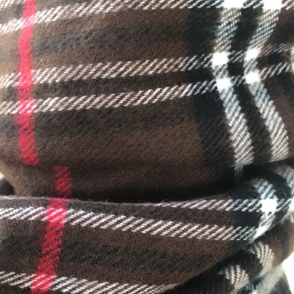 Cashmere Plaid Scarf - Picture 2 of 8